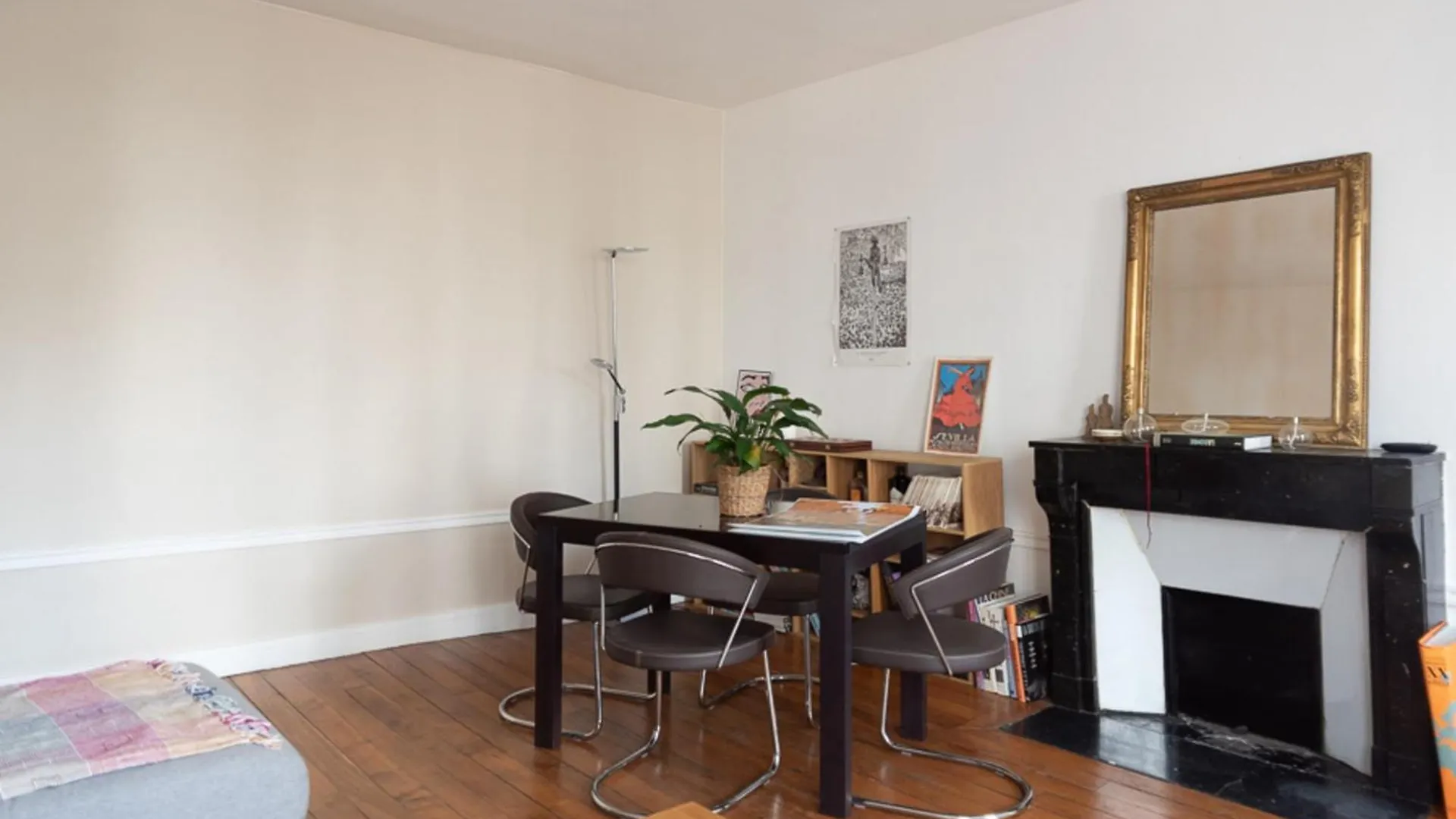 Charming 58 M Love Nest In The Heart Of Paris Apartment 0*,  France