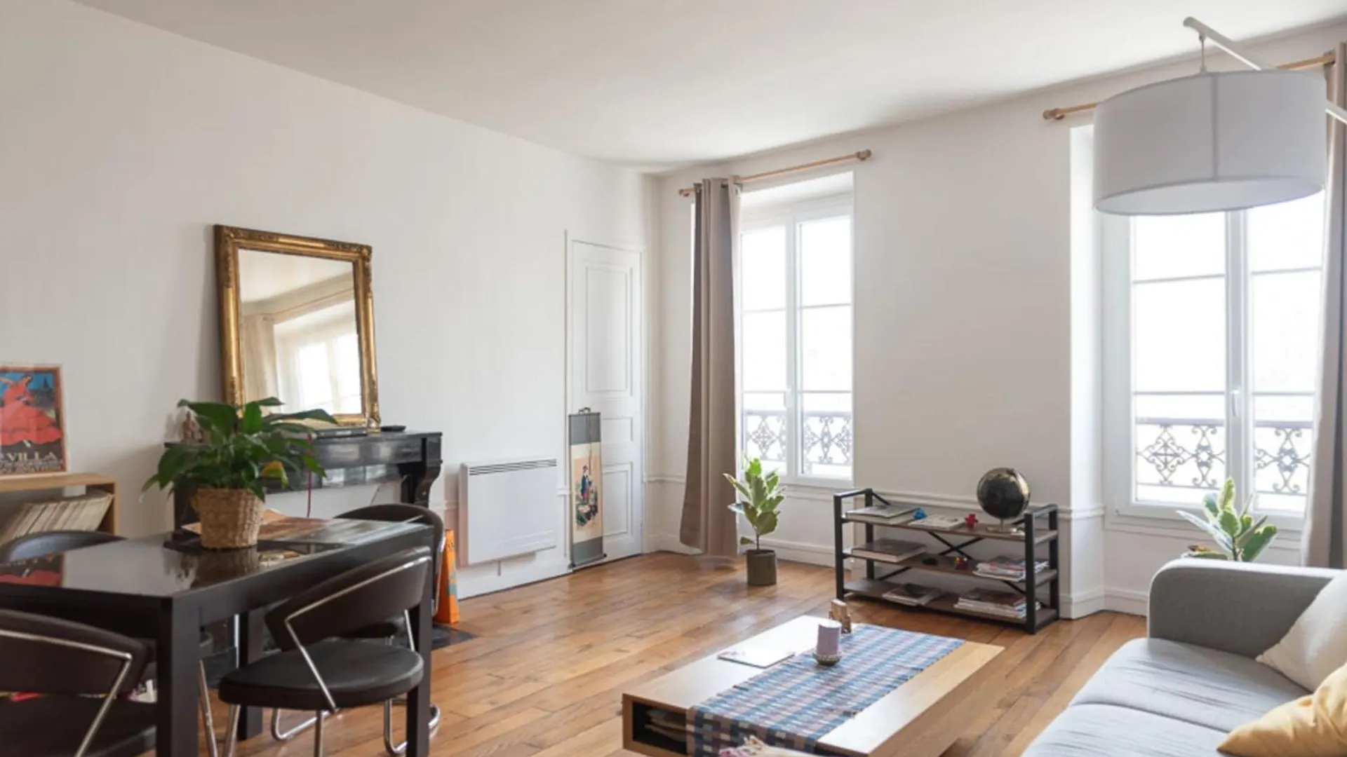 Charming 58 M Love Nest In The Heart Of Paris Apartment
